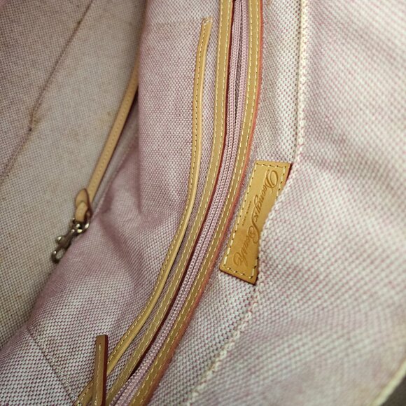 Dooney & Bourke Grommet Shopper – White Textured Leather – Removable Interior - Picture 6 of 7